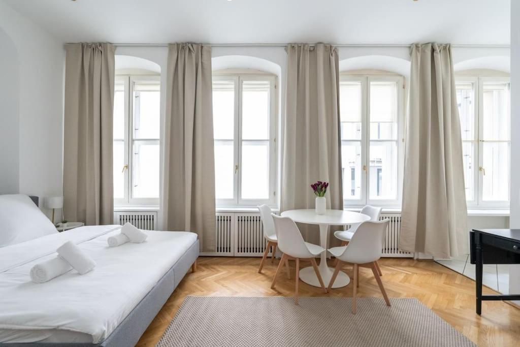 Historic Heart Apartment Vienna Exterior photo
